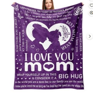 Couverture en flanelle légère et respirante pour la fête des Mères, idéale pour la chambre et le salon - Product Image 1