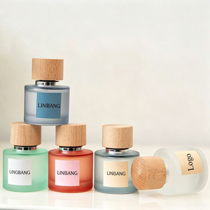 Flacons de parfum ronds en verre <span class=keywords><strong>d</strong></span>époli, flacons de parfum vides personnalisés avec bouchon en <span class=keywords><strong>bois</strong></span>, vente en gros <span class=keywords><strong>d</strong></span>'usine - Product Image 5