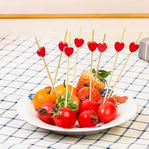 Palitos <span class=keywords><strong>de</strong></span> cóctel <span class=keywords><strong>de</strong></span> corazón rojo largo <span class=keywords><strong>de</strong></span> 4,7 ", palillos <span class=keywords><strong>de</strong></span> frutas, palillos <span class=keywords><strong>de</strong></span> dientes <span class=keywords><strong>de</strong></span> comida, pincho <span class=keywords><strong>de</strong></span> charcutería hecho a mano <span class=keywords><strong>de</strong></span> bambú para fiesta <span class=keywords><strong>de</strong></span> boda <span class=keywords><strong>de</strong></span> <span class=keywords><strong>cumpleaños</strong></span> - Product Image 4