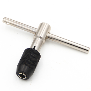 Llave de Trinquete Ajustable para Roscar M3-M8, Manual, de Acero, con Funciones de Avance y Retroceso - Product Image 3