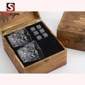 Impressionnant Pierres de <span class=keywords><strong>Whisky</strong></span> Coffret avec 2 Verres De Luxe Boîte À La Main avec 8 <span class=keywords><strong>Granit</strong></span> <span class=keywords><strong>Whisky</strong></span> Roches Glaçons - Product Image 1