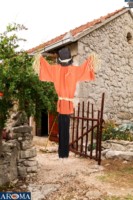AROMA Décoration d'Halloween Effrayante : Bonhomme Citrouille Suspendu de 140 cm pour Jardin Intérieur et Extérieur, Ambiance Festive