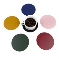 Sous-verres en cuir PU personnalisés en gros avec logo, ronds, imperméables, antidérapants, résistants à la chaleur, pour la maison et les cadeaux d'entreprise