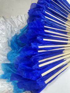 พัดเต้นรำไหมคุณภาพสูงสีรุ้ง พัดยาวสำหรับการเต้นรำ 100% โพลีเอสเตอร์ สำหรับฝึกซ้อมและการแสดงบนเวที พัดเต้นรำไม้ไผ่ 13 ซี่ - Product Image 4