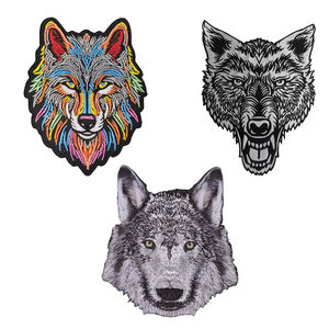 ウルフパックバッグバッグバッジ刺繍パッチ装飾アクセサリーカスタムロゴ - Product Image 1