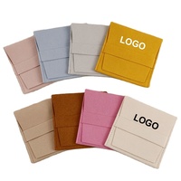 Logo imprimé paquet de bijoux microfibre bouton pression pochette sacs bijoux boucles d'oreilles collier pochette cadeau sac avec insert Pad/carte