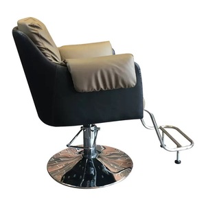 Sillas de Barbero Profesionales Zxm al por Mayor, Sillas de Estilismo con Base y Reposapiés Dorados Giratorios 360 Grados - Product Image 2