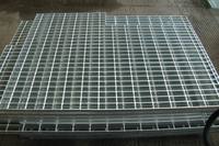 Grille de sécurité en acier galvanisé haute résistance pour passerelle extérieure avec garde-bordures pour système de drainage d'entrepôt de construction