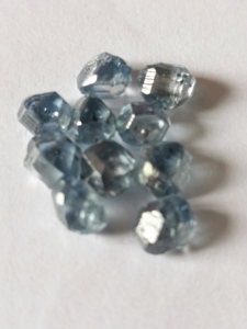Diamante Azul HPHT, Diamante en Bruto HPHT con Dopado de Boro - Product Image 4