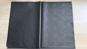 Lüks siyah ince ambalaj kağıdı baskılı sıcak pembe özel Logo biyobozunur ayakkabı T-shirt giyim ambalaj kağıt mendil - Product Image 6