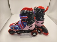 Chaussures de patin à roues alignées réglables à quatre roues à LED pour enfants Patins à roulettes pour enfants avec roues en PU et équipement de protection de sécurité