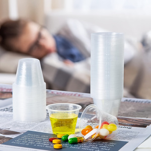 Vaso desechable para medicamentos de 30 ml, material PP graduado para uso en pruebas de medicamentos - Product Image 1