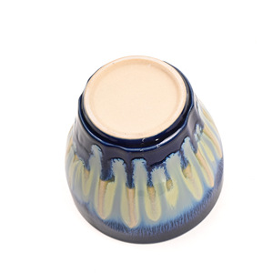 Taza de Café Cónica Artesanal con Esmalte Goteado, Vaso de Cerámica Bicolor Hecho a Mano - Product Image 4