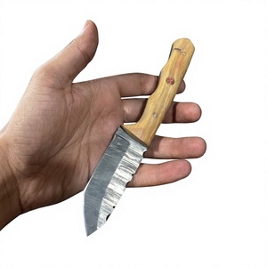 Couteau de chasse et de survie à lame fixe mini, en acier Damas artisanal, pointe tombante, manche en bois, qualité industrielle, pour revendeurs OEM 58/60 - Product Image 1