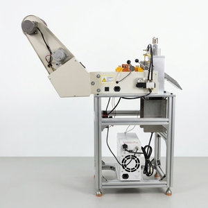 Machine de découpe à ultrasons RONMACK RM-100 pour bandes élastiques plates - Product Image 4