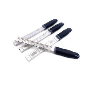 Râpe à main en acier inoxydable pour gingembre, ail, légumes avec brosse <span class=keywords><strong>de</strong></span> nettoyage - Product Image 5