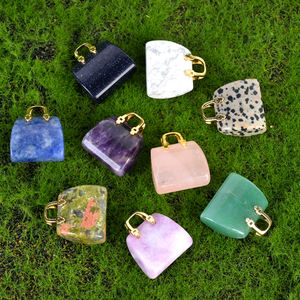 Mini sac à main sculpté en pierre précieuse naturelle polie avec poignée dorée, cristal de guérison, petite sculpture de sac pour femme, cadeau - Product Image 5