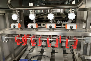 Máquina Automática para Llenar y Tapar Botellas <span class=keywords><strong>de</strong></span> Agua Potable <span class=keywords><strong>de</strong></span> <span class=keywords><strong>3</strong></span> a 5 Galones al Mejor <span class=keywords><strong>Precio</strong></span> - Product Image 4