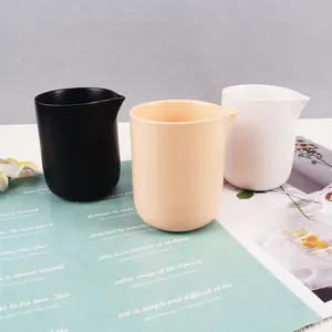 Luxury Massage 12 Oz Candles Vessels Bowl Ceramic Cylinder Candle Jar Matte Container Supplier Beige With Lid Spout