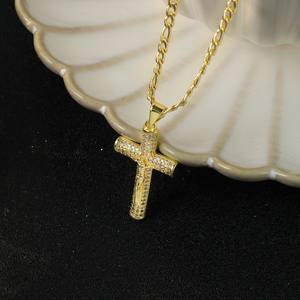 Collana con <span class=keywords><strong>Croce</strong></span> da <span class=keywords><strong>Uomo</strong></span> Placcata in Vero Oro 14K con Catene Anti-Ossidazione e Ciondolo Crocifisso di Gesù da 24 Pollici Regalo Gioielleria Religiosa Cristiana - Product Image 6