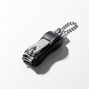 Mini coupe-ongles avec porte-clés pour les soins quotidiens des ongles, tous types de peau - Product Image 1