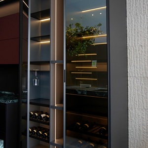 Armoire à <span class=keywords><strong>vin</strong></span> sur mesure avec porte vitrée, casier à bouteilles, charnières de précision, solution personnalisée tout-en-un pour toute la maison - Product Image 4