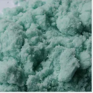 Demir sülfat CAS 7720-78-7 açık yeşil kristaller suda çözünür indirgeyici ajan Colourants EINECS 231-753-5 FeSO4 151.908