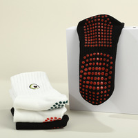 Chaussettes de Pilates confortables toute la journée, mignonnes, antidérapantes, personnalisées avec broderie, durables, chaussettes de Pilates mi-mollet