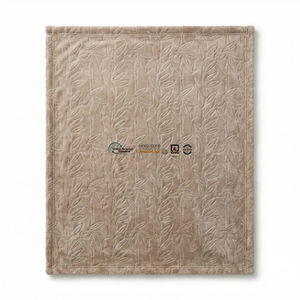 Manta de Cama Doble al por Mayor, Jacquard 3D, Terciopelo Suave y Cálido, para Juego de Ropa de Cama de Hotel - Product Image 1