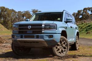 Autos BYD, BYD Denza <span class=keywords><strong>B5</strong></span> Leopard 5, Volante a <span class=keywords><strong>la</strong></span> Derecha, Híbrido Enchufable, Tracción en las Cuatro Ruedas, Vehículo Híbrido, Precio de Fábrica al por Mayor, 5 Asientos - Product Image 2