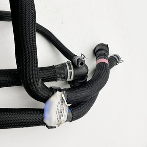 Manguera de Agua Refrigerante 68430009AE al por Mayor para Dodge Ram 1500 Pickup 2022-2024 6.2L 68430009 - Product Image 5