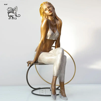 Sculpture en bronze de fille nue à cheveux courts, taille réelle, art moderne, décoration de jardin extérieur BLVE