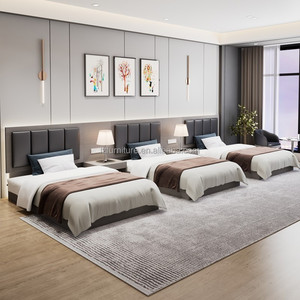 Lit d'hôtel moderne personnalisé avec tête de lit capitonnée, lit Queen/King, table de chevet et banc pour chambre d'hôtes 3 étoiles - Fournisseur de lits pour l'hôtellerie - Product Image 3