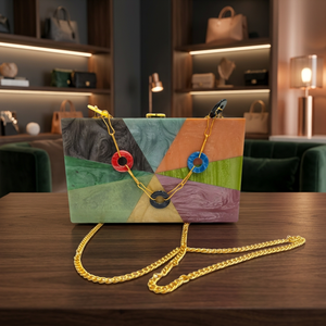 Bolso de Mano de Resina Geométrica Multicolor de Lujo, Cadena Dorada con Eslabones Circulares, Elegante Bolso de Noche Acrílico Hecho a Mano - Product Image 1