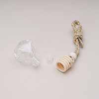 Diffuseur de parfum pour voiture en verre miniature de 8 ml avec bouchon à vis en bois, à suspendre, très vendu