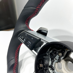 Volant en cuir amélioré compatible avec <span class=keywords><strong>Audi</strong></span> <span class=keywords><strong>RS4</strong></span>, A4 B8.5, TT 8J, A4 B6, 4F, S8 D4, S4 B8 & B9, RS3 8V, A6 C6 4F, TT <span class=keywords><strong>MK1</strong></span> - Product Image 5