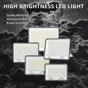 Reflector LED para Exteriores IP66 Resistente al Agua de Alta Luminosidad 50W-300W para Estadios, Obras de Construcción y Patios - Product Image 2