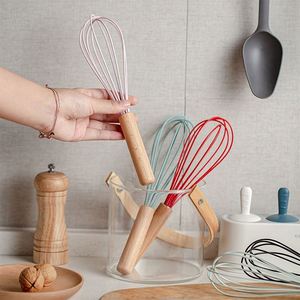 Batidor de huevo y mezclador de masa danesa multicolor, manual, de silicona con mango de madera de bambú para matcha - Product Image 4