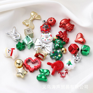 Surtido de cuentas acrílicas navideñas para hacer joyería DIY, dijes decorativos con formas de muñeco de nieve, árbol y lazo, 12 mm - Product Image 1