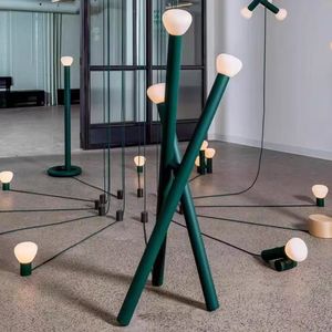 Lampe sur pied 3 têtes au design nordique moderne minimaliste Bauhaus, personnalisable et créative pour la maison, l'hôtel et la chambre - Product Image 4