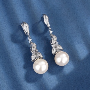 High Quality Eco-friendly Copper Gold Plated Micro Pave Full Diamond 16-14mm Pearl Leaf Design Dainty Bridal Jewelry <b>Set</b> - Product Image 4