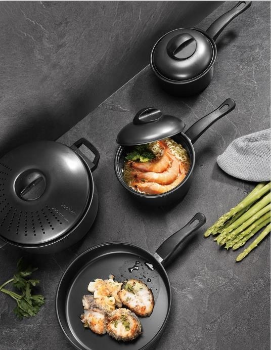 7-Piece Vintage Non-Stick Cookware Set Modern Home Cooking Kitchenware with Metal Pans & Pasta Pot