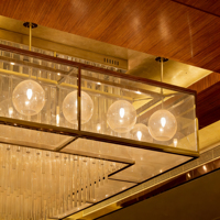 Lustre rectangulaire moderne de luxe en cristal avec globes en verre pour hôtel, restaurant et hall d'entrée