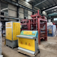 Machine à briques hydraulique entièrement automatique QT4-15 pour la fabrication de blocs creux et de pavés autobloquants, idéale pour les briqueteries