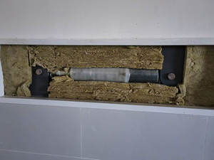 Amortisseur fluide visqueux en acier de précision, ultra-longue durée de vie, anti-corrosion, avec un effet <span class=keywords><strong>d</strong></span>'<span class=keywords><strong>amortissement</strong></span> exceptionnel pour les ponts autoroutiers - Product Image 3