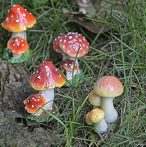 <strong>Large</strong> Decorative Resin Mushroom <strong>Garden</strong> Decoration <strong>Ornament</strong> - Product Image 3