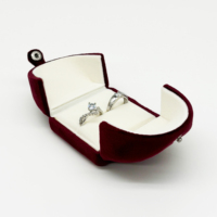 Nouvel ensemble de boucles d'oreilles et bagues Yurt tendance pour boîte à bijoux de mariage, vente en gros de 100 boîtes à bracelets avec certificat FSC, velours personnalisé