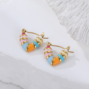 Pendientes sencillos y coloridos en forma de corazón, pendientes de lujo ligero y alta gama para mujer, aretes únicos y elegantes. - Product Image 3