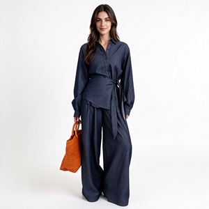 Set Due Pezzi in Denim Blu Scuro per <span class=keywords><strong>Donna</strong></span>: Camicia a Maniche Lunghe e <span class=keywords><strong>Pantaloni</strong></span> a Gamba Larga, Casual, Produzione OEM ODM - Product Image 1