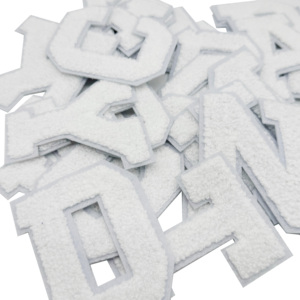 Sıcak satış toptan kendinden yapışkanlı 3D Logo tasarım şönil nakış yama A-Z şapka Hoodie havlu mektup demir on yamalar - Product Image 3